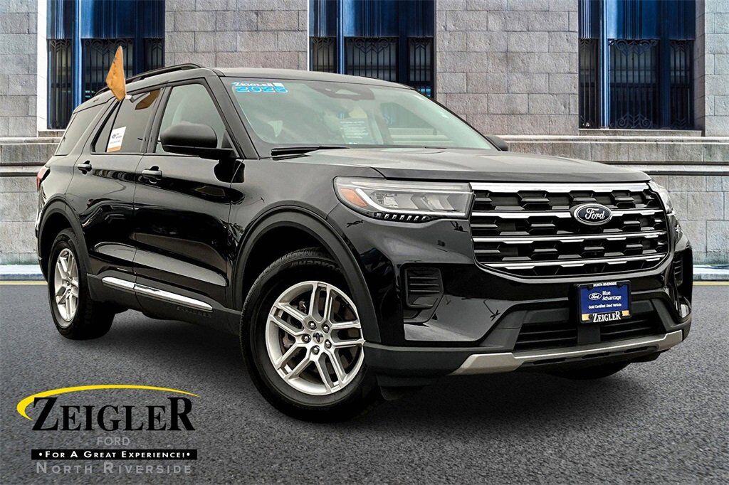 2025 FORD Explorer