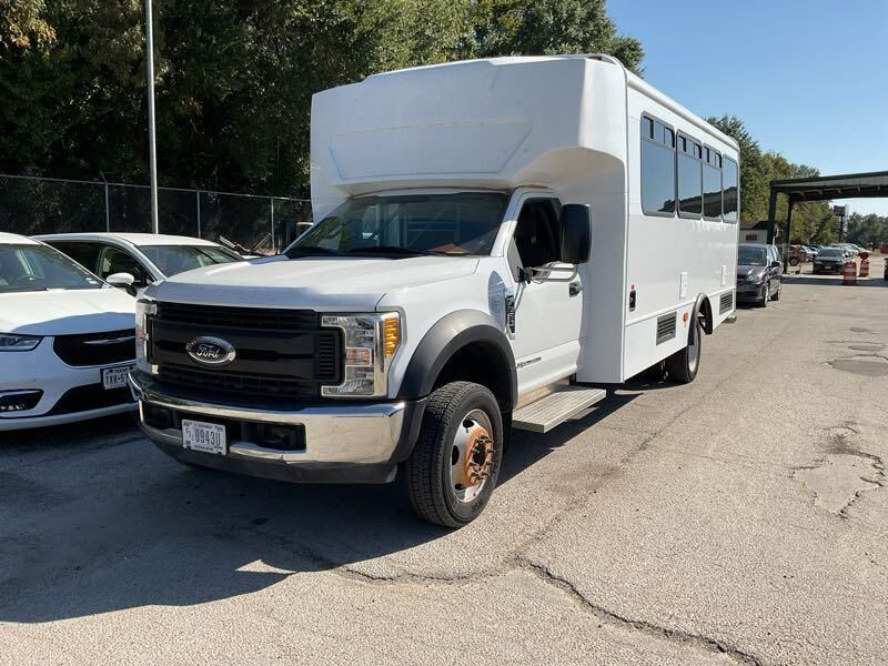 Ford F-550