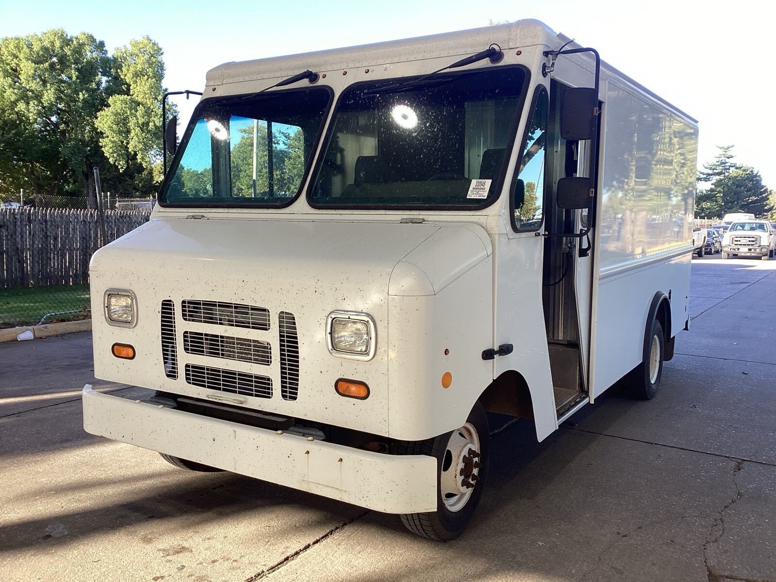 Ford E-350