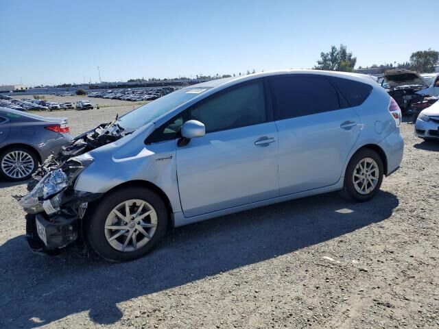 Toyota Prius V
