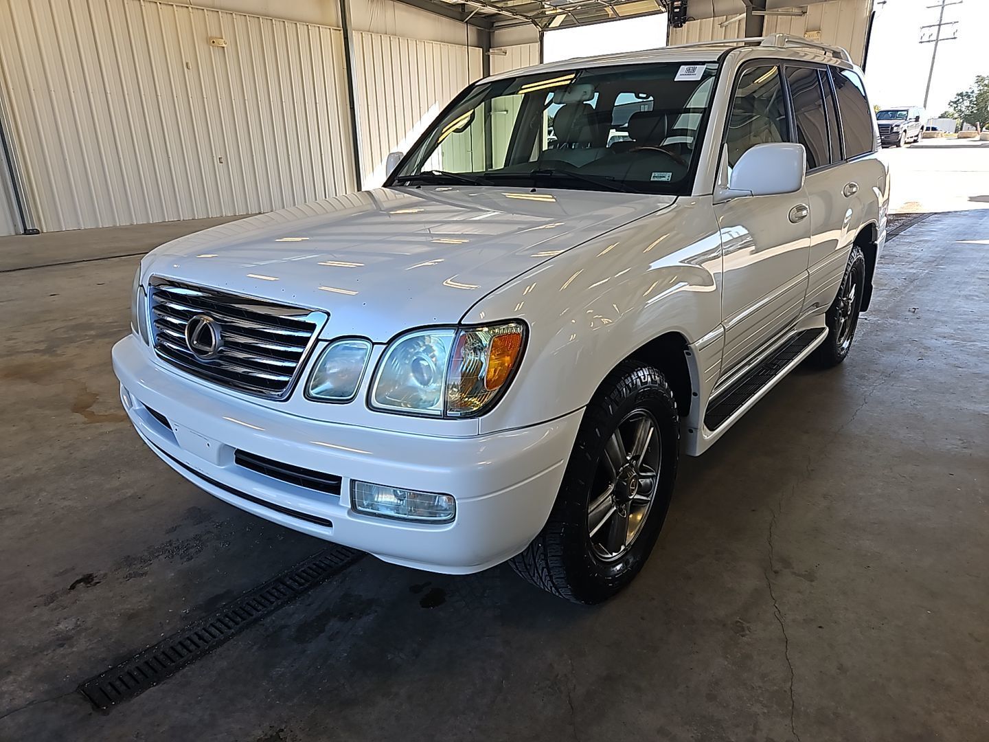 Lexus LX