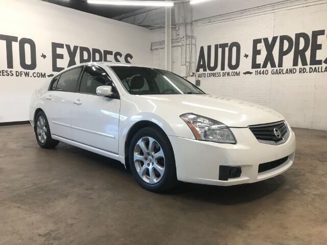 Nissan Maxima