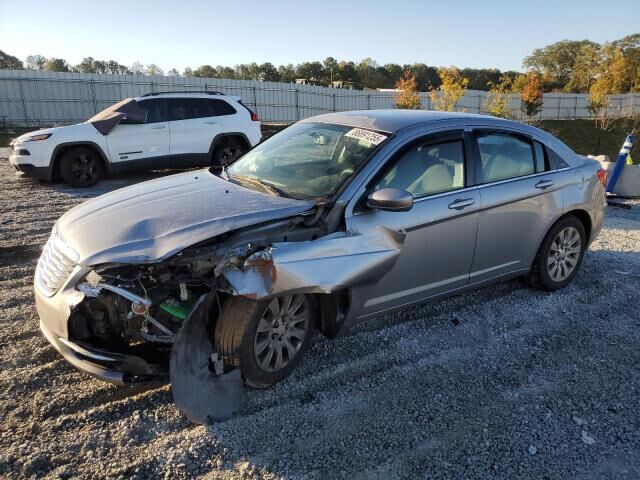 Chrysler 200