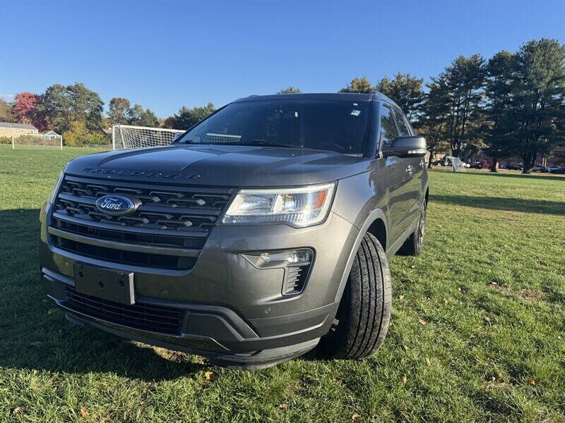2019 FORD Explorer