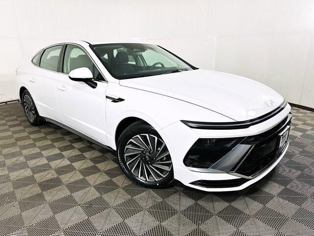2025 HYUNDAI Sonata