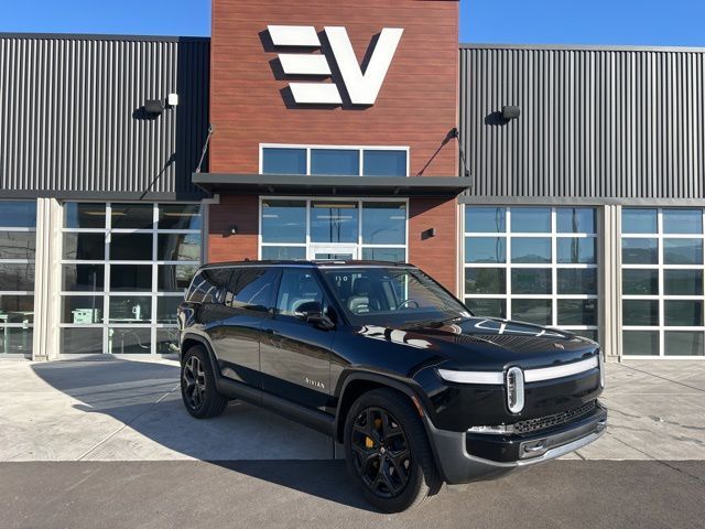 2023 RIVIAN R1S