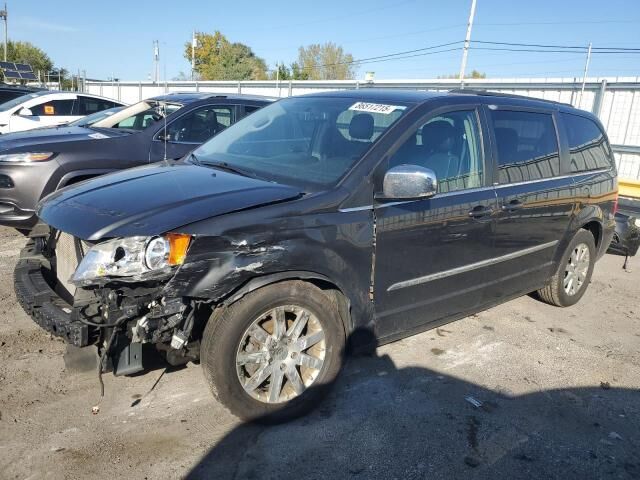 Chrysler Town and Country
