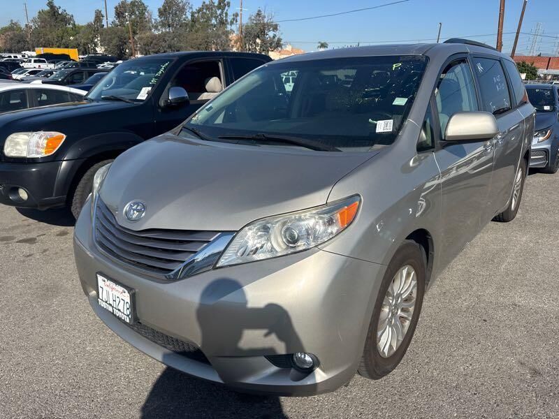 Toyota Sienna