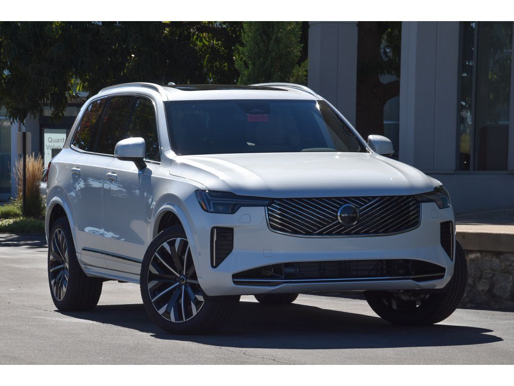 2026 VOLVO XC90