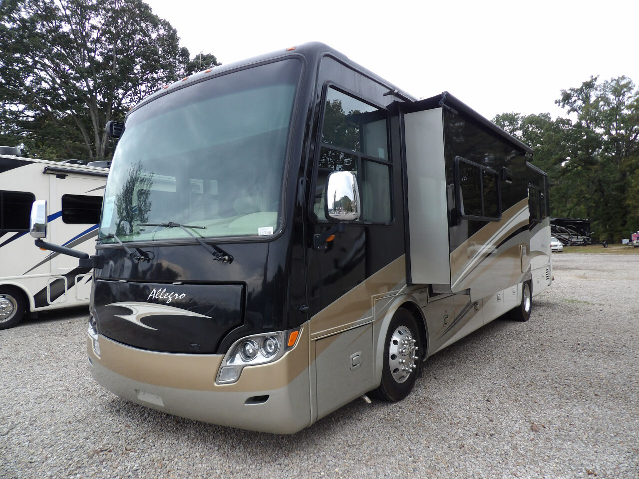 2015 TIFFIN MOTORHOMES INC Breeze