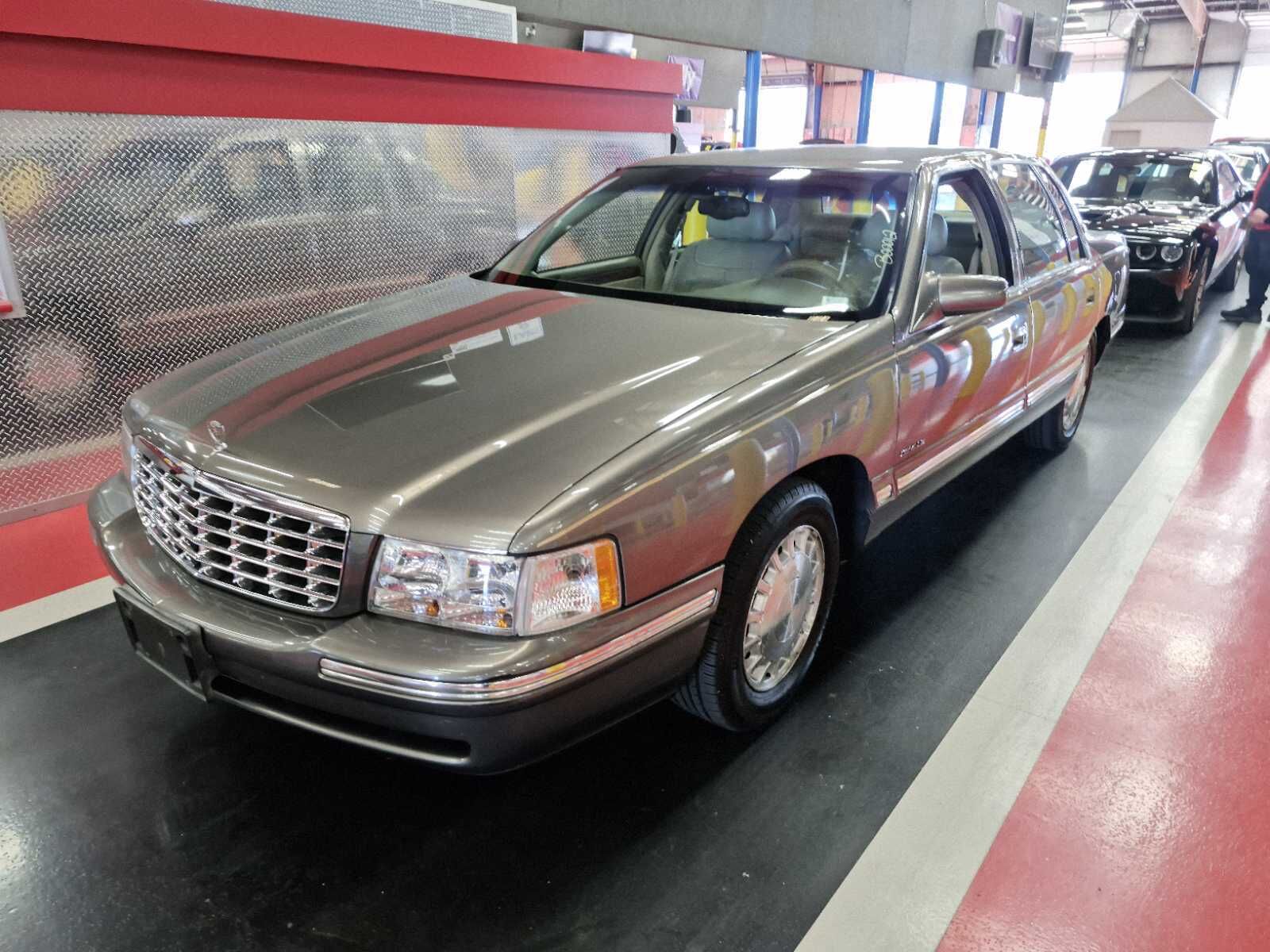 Cadillac Deville