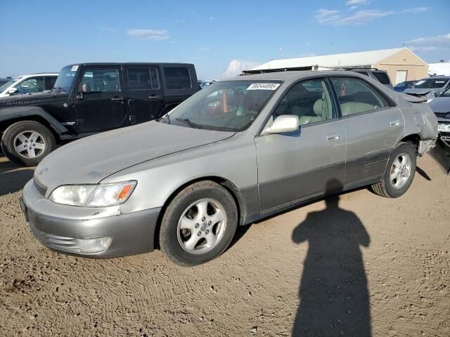Lexus ES