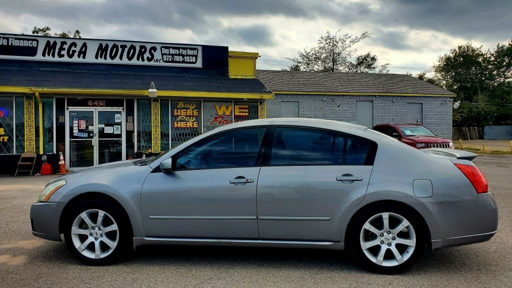 Nissan Maxima