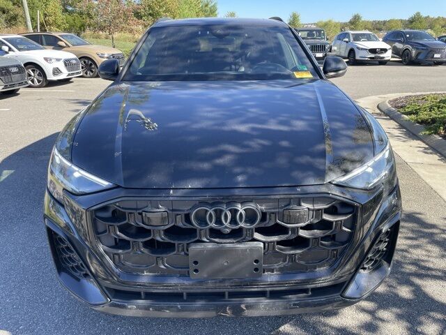 2025 Audi Q8