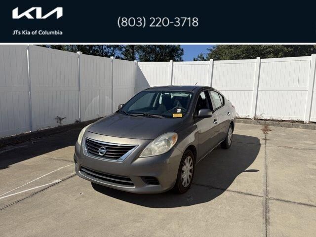 Nissan Versa