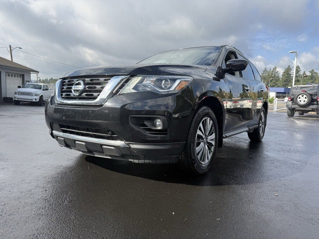 2020 NISSAN Pathfinder