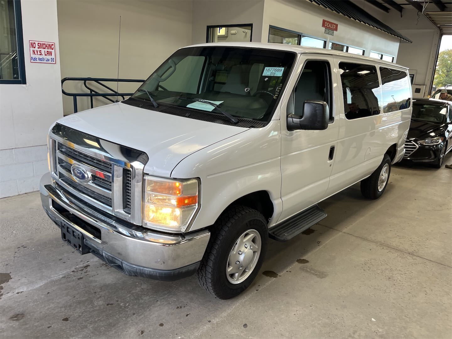 Ford E-350