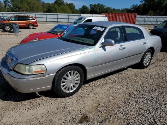 Lincoln Town Car