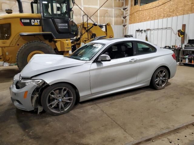 BMW M240i