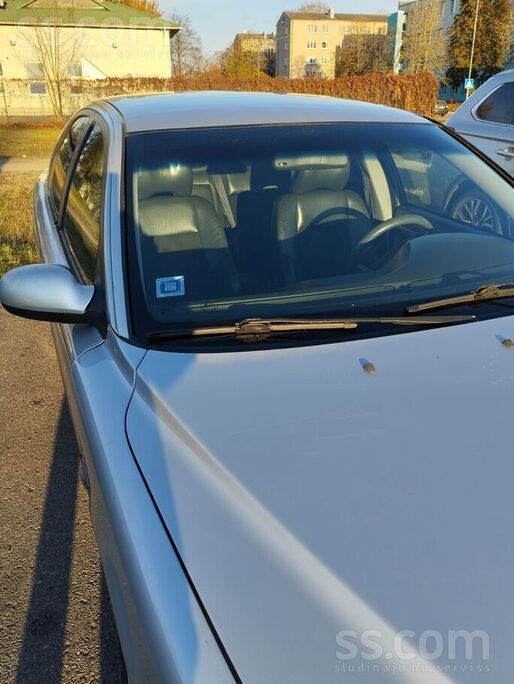 Volvo S80