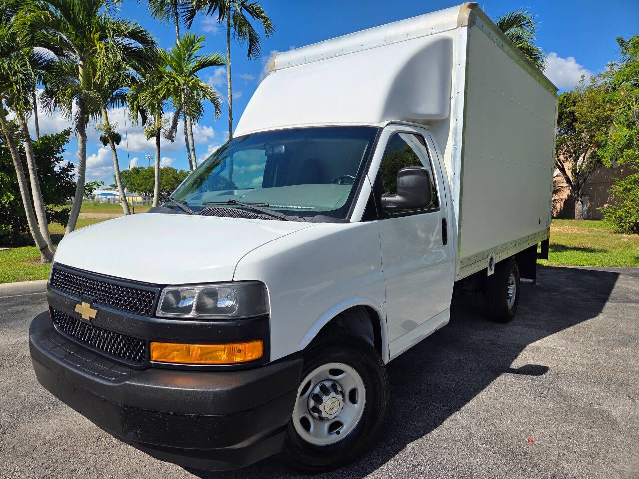 2020 CHEVROLET Express