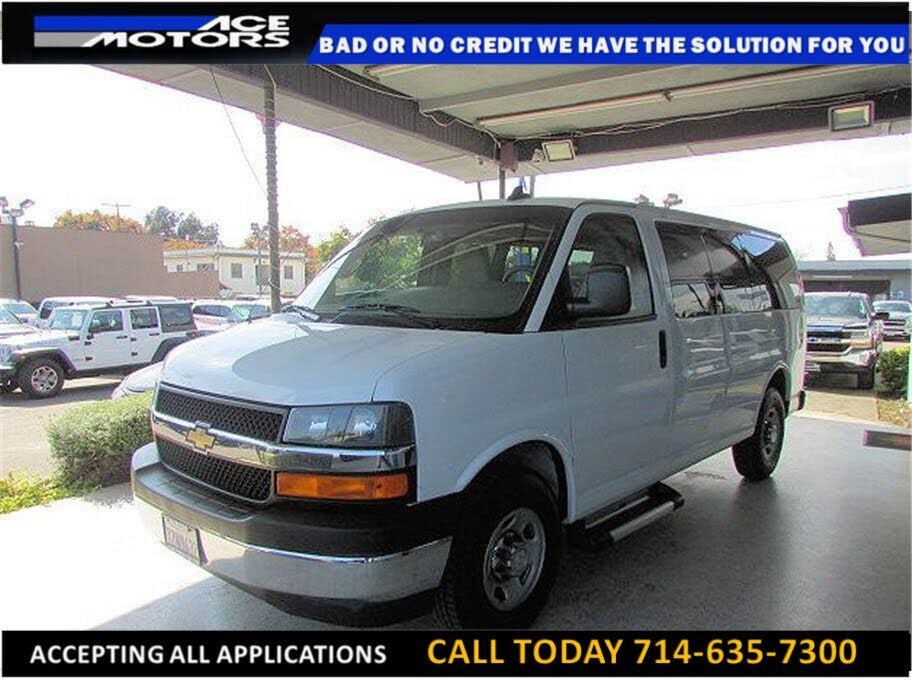 2017 CHEVROLET Express