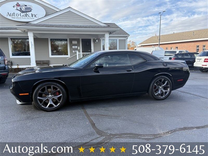2017 DODGE Challenger