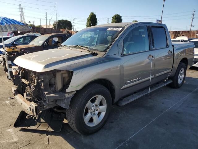Nissan Titan