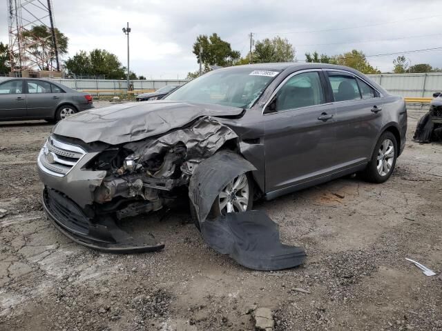 Ford Taurus