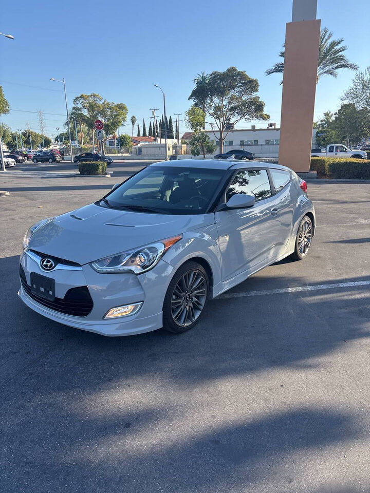 Hyundai Veloster