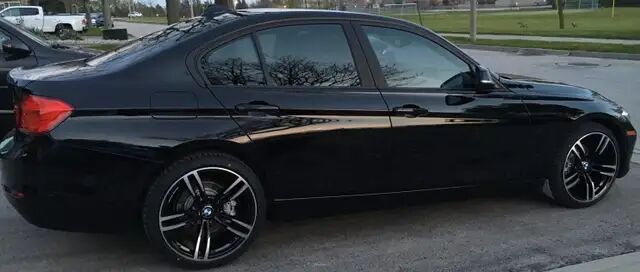 BMW 320i