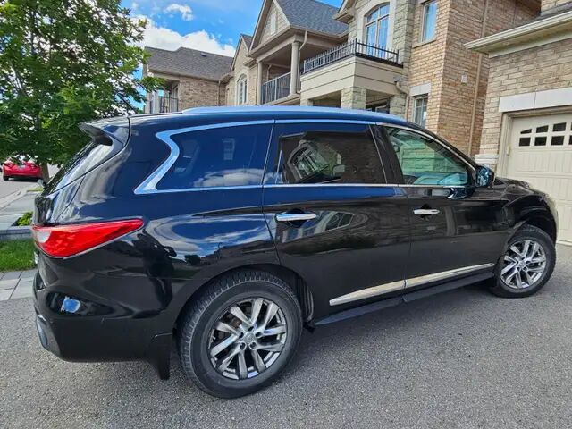 Infiniti JX35