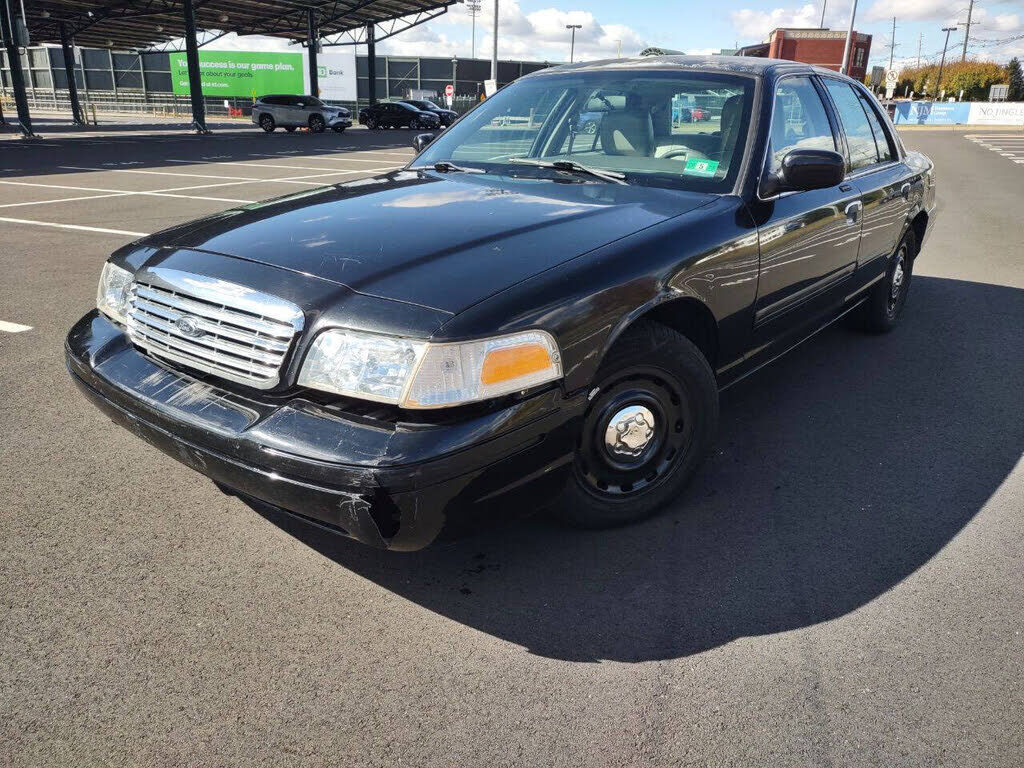 Ford Crown Victoria