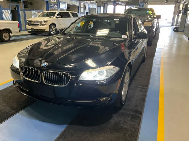 BMW 528i