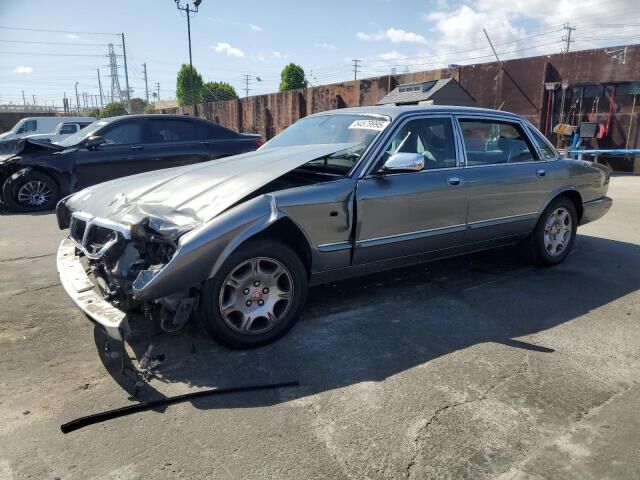 Jaguar Vanden Plas