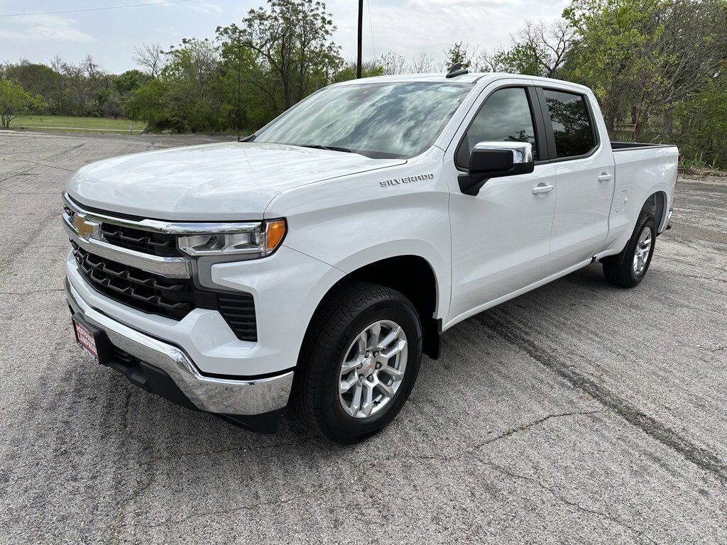 2025 CHEVROLET Silverado