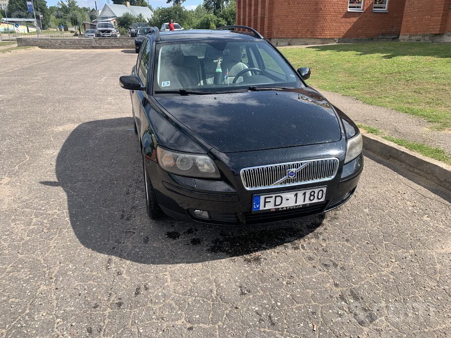 Volvo V50