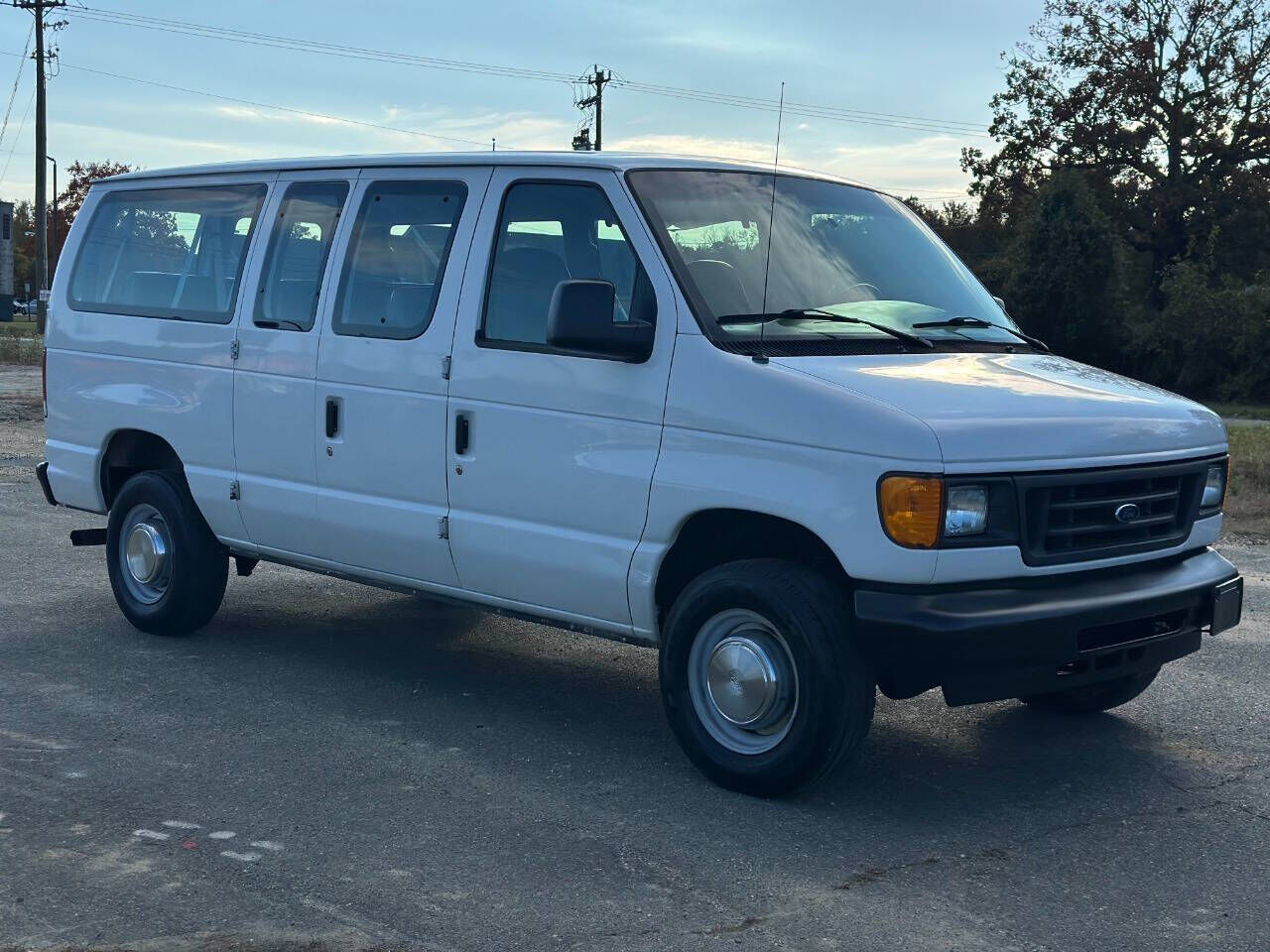 Ford E-350