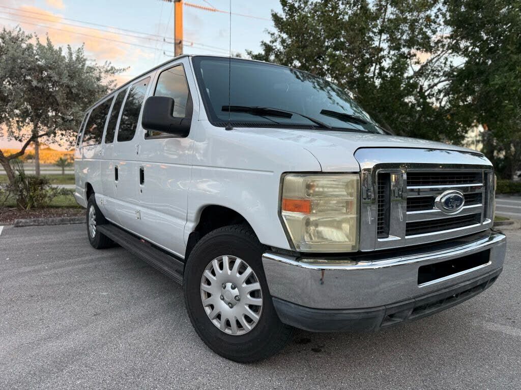 Ford E-350