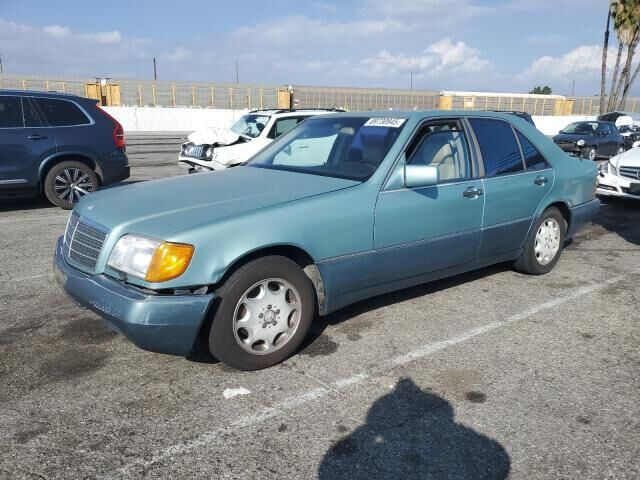 Mercedes-Benz 300