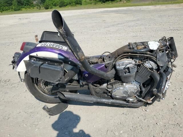 Honda VT1100C2 (SHADOW ACE)