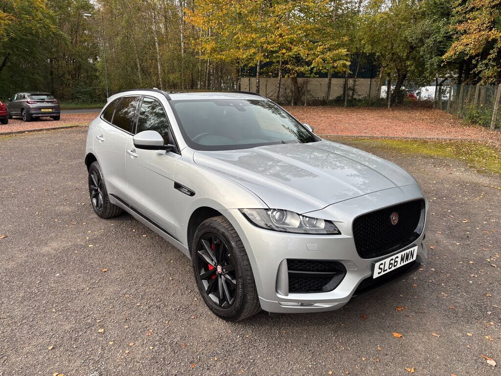 Jaguar F-Pace