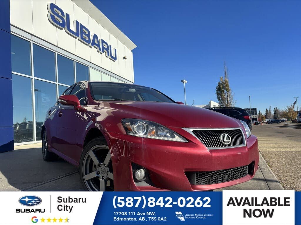 Lexus IS