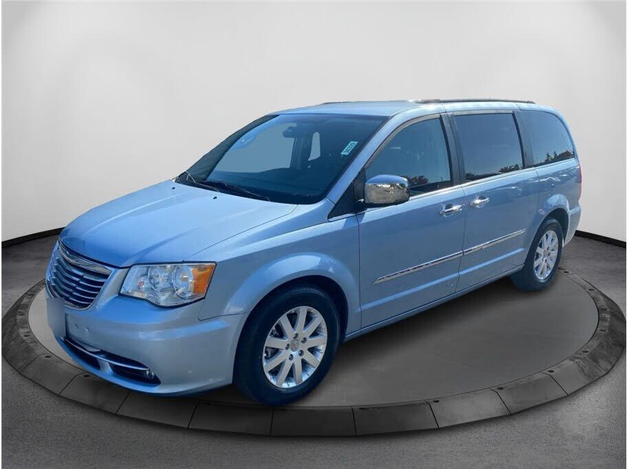 Chrysler Town and Country