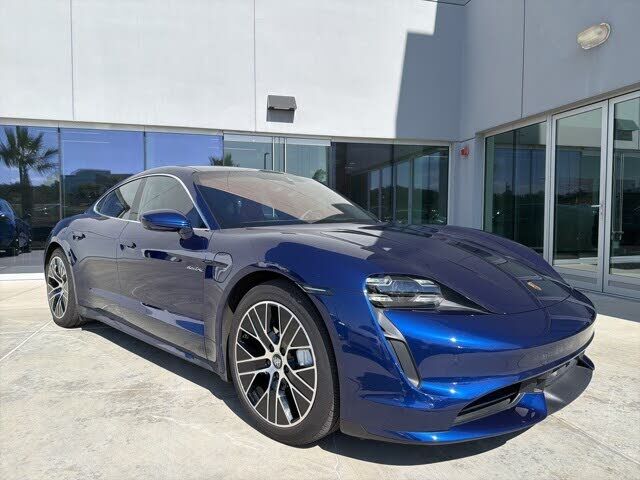 2020 PORSCHE Taycan
