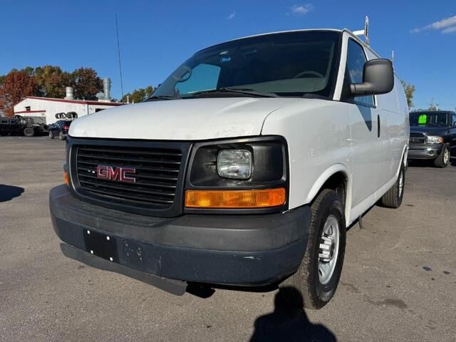 GMC Savana
