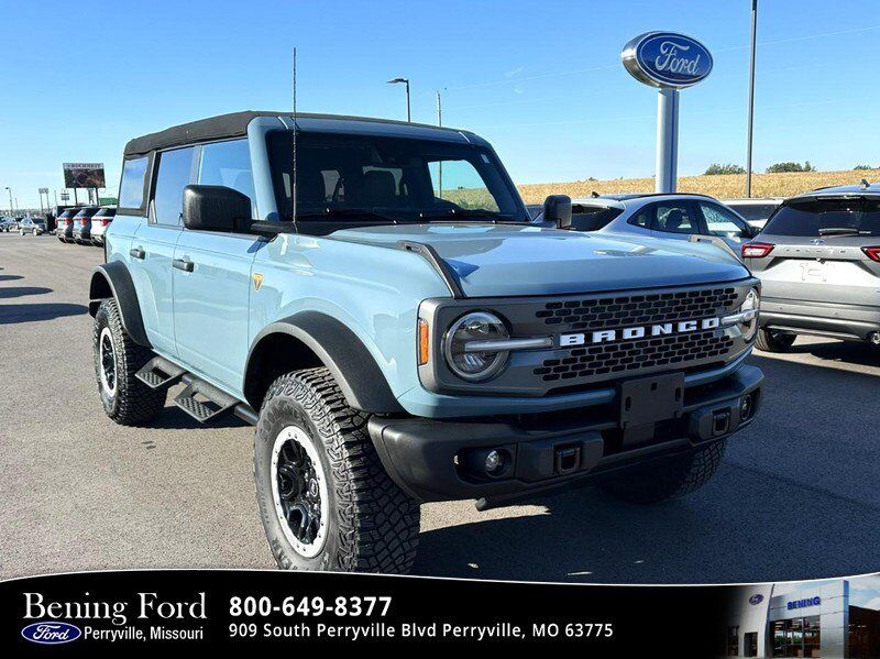 2023 FORD Bronco