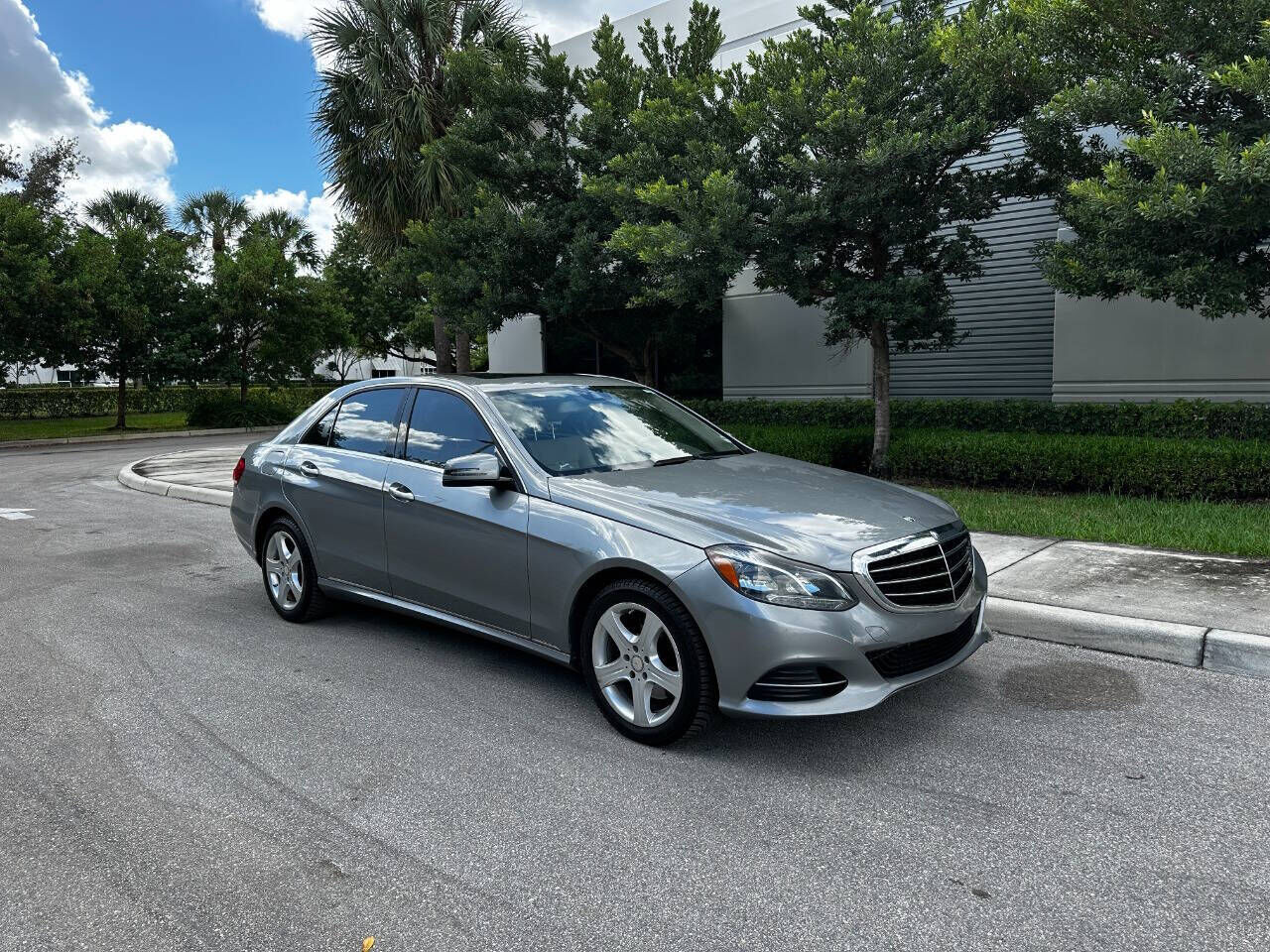 2014 MERCEDES-BENZ E-Class