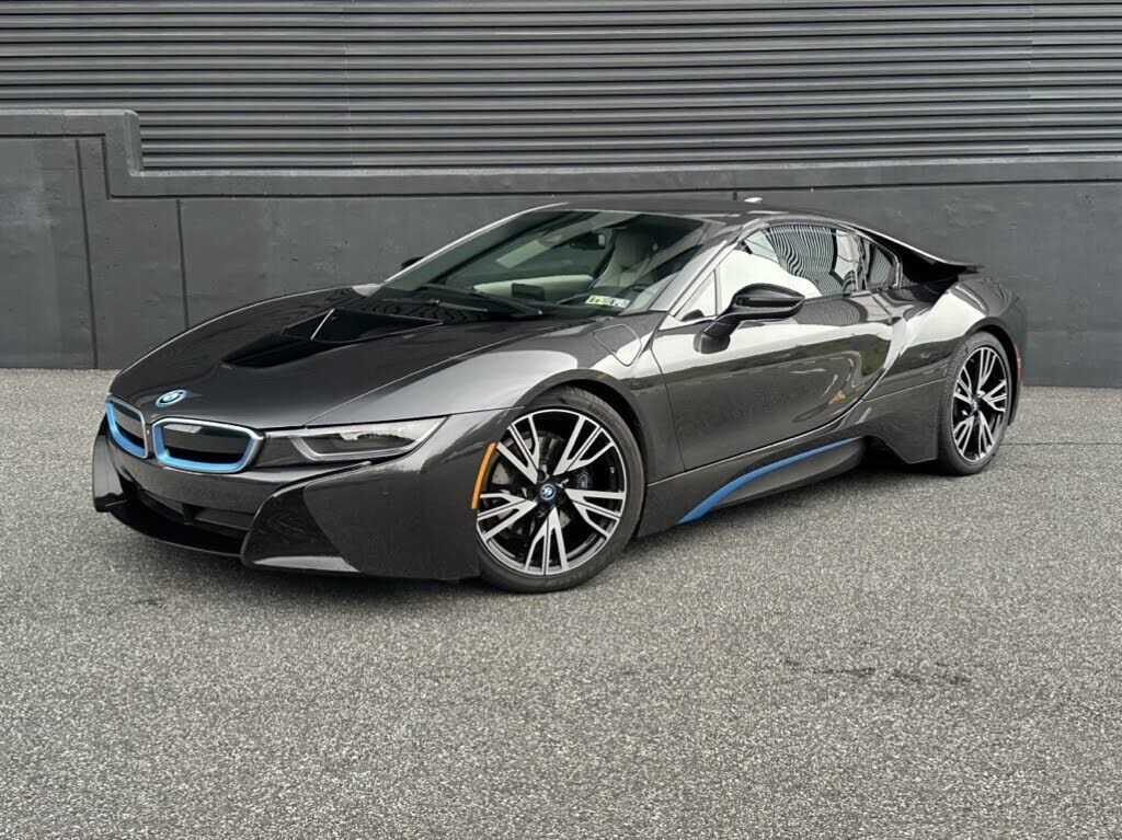 BMW i8