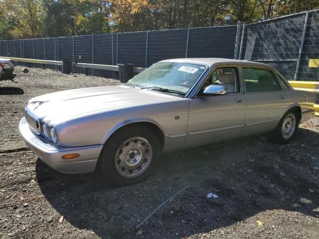 Jaguar Vanden Plas